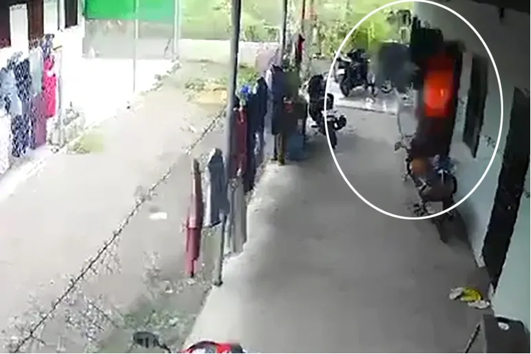 thumbnail - Khoảnh khắc nổ kinh hoàng rung chuyển phòng trọ ở Bình Thuận