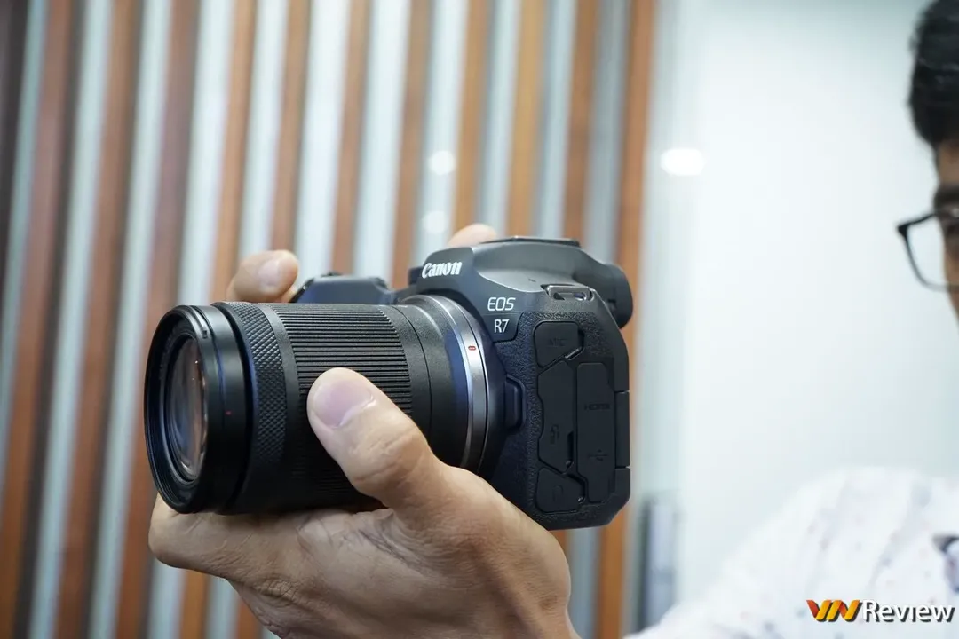 Canon R7 và R10 ra mắt Việt Nam: mirrorless crop APS-C cao cấp, giá từ 35,2 triệu đồng