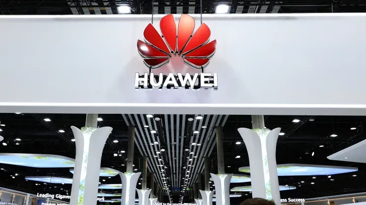 Huawei bơm tiền kỷ lục tới 23 tỷ USD cho R&D trong năm 2022