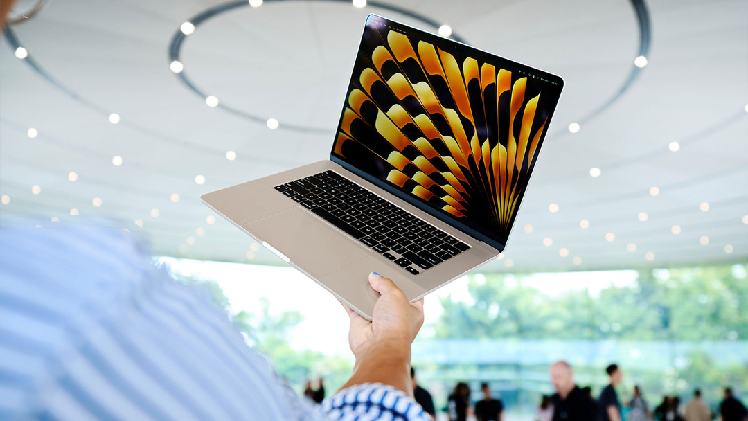 Apple đổ lỗi Intel là nguyên nhân khiến MacBook Air 15 inch ra mắt chậm