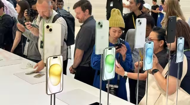 Chặn sớm việc 'xách tay' iPhone 15 từ Singapore, Thái Lan về Việt Nam