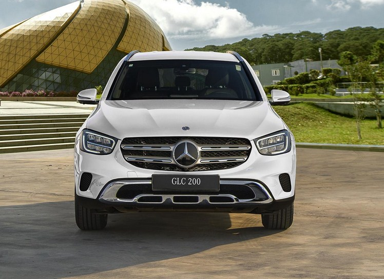 Mercedes triệu hồi hàng nghìn xe sang ở Việt Nam