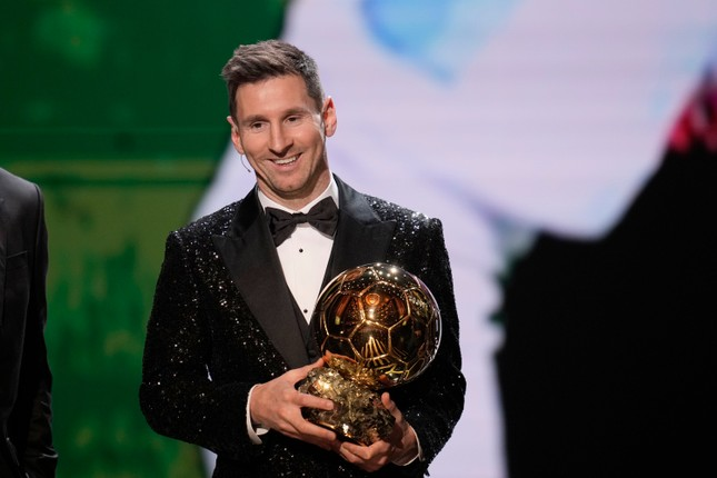 Cảnh sát Pháp điều tra CLB PSG vì nghi ngờ "dàn xếp" cho Messi nhận Quả bóng vàng