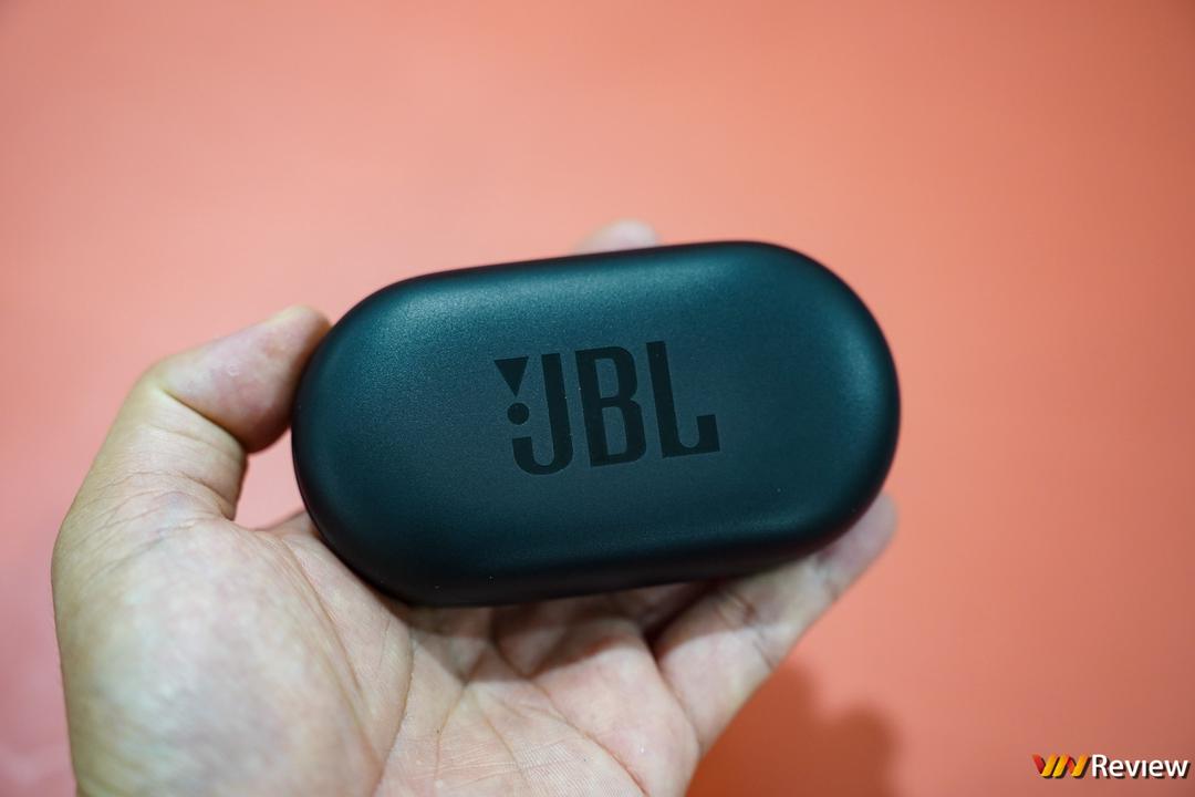 Đánh giá JBL Soundgear Sense: tai nghe thiết kế mở chuẩn bài cho người thích thể thao, yêu âm nhạc