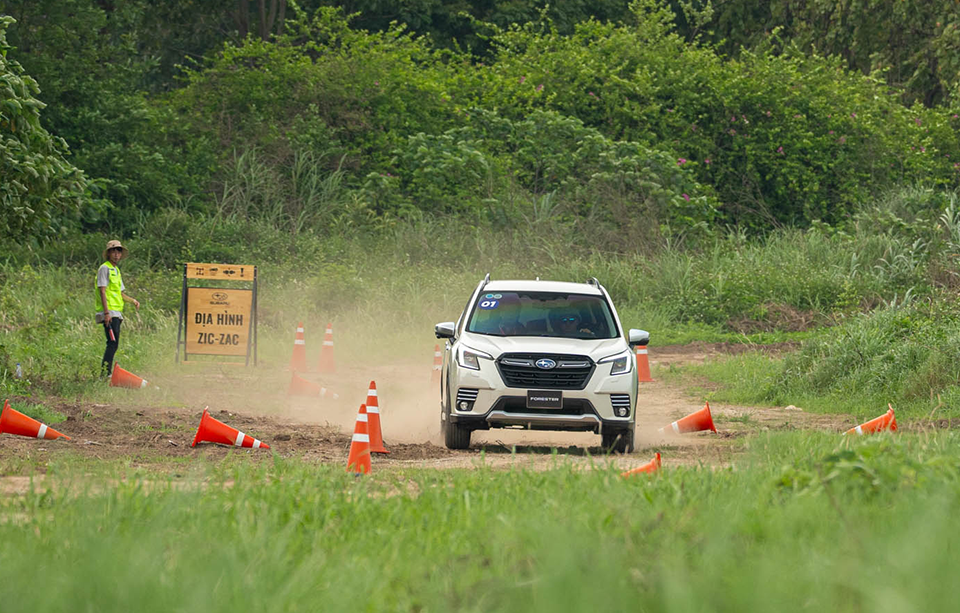 Subaru mời khách hàng lái thử off-road 10 dạng địa hình ngay tại thủ đô, nhiều bài lần đầu xuất hiện