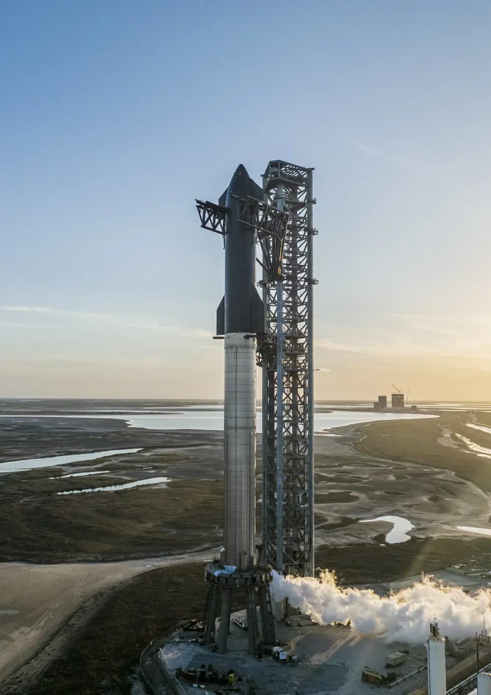 Hôm nay, tàu vũ trụ SpaceX lần đầu tiên phóng lên quỹ đạo: Tất cả những thông tin cần biết ở đây