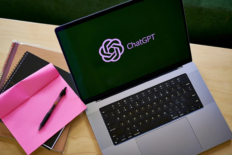 ChatGPT giúp tăng thêm năng suất cho những người kỹ năng viết bị hạn chế