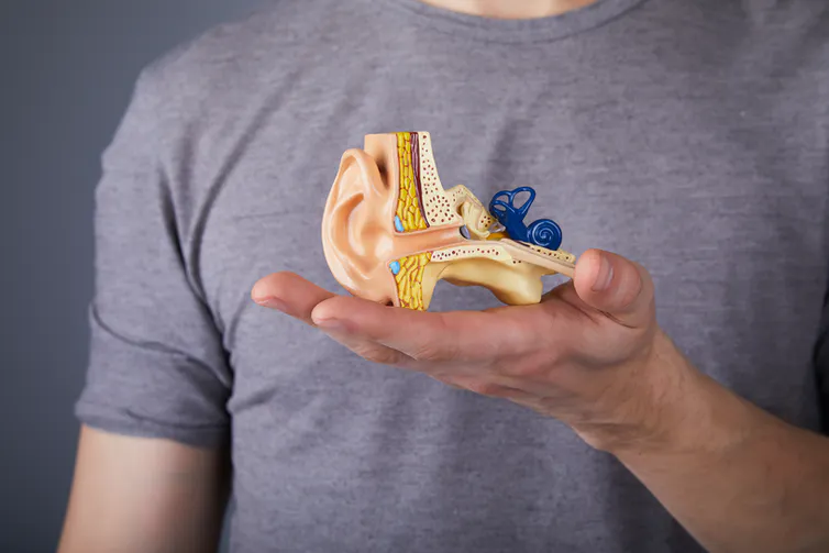 Đừng đeo tai nghe true wireless cả ngày nữa, tai của bạn cũng cần thở đấy!