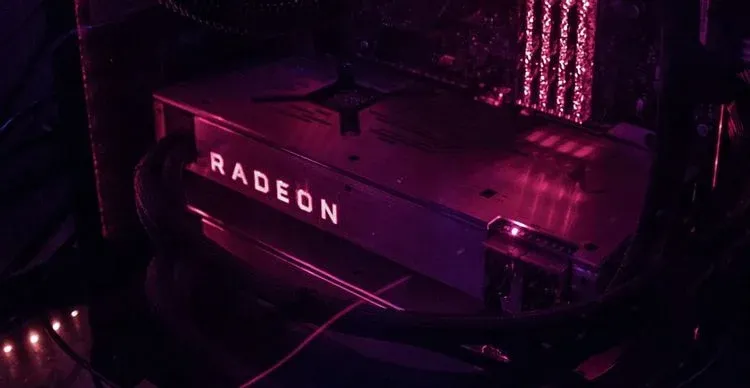 Tại sao nhiều reviewer đồng loạt chê bai card đồ họa AMD Radeon RX 6500 XT?