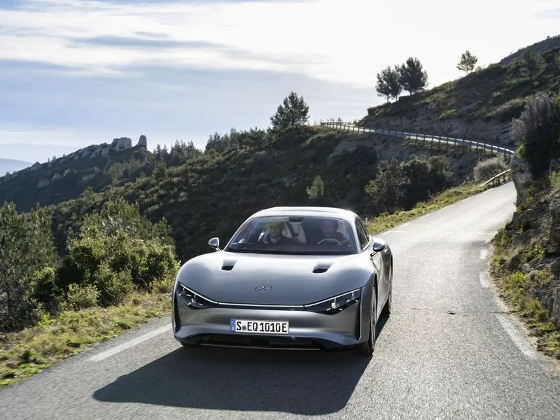 Xe ô tô điện Vision EQXX của Mercedes-Benz đi được hơn 1.000 km trong một lần sạc