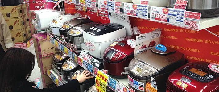 Người tiêu dùng Nhật Bản phải chờ hàng tháng trời mới mua được máy giặt và máy điều hòa