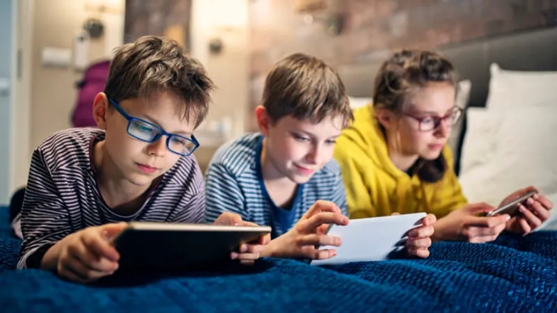 Ứng dụng học trực tuyến có thể chia sẻ dữ liệu con cái bạn với các nhà quảng cáo