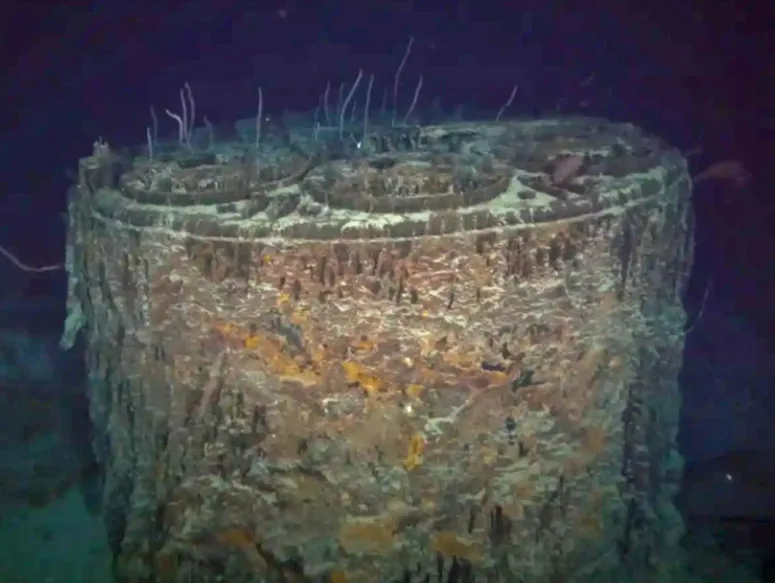 Tàu Titanic dưới đáy đại dương giờ ra sao? Những hình ảnh 8K sắc nét nhất về huyền thoại Titanic