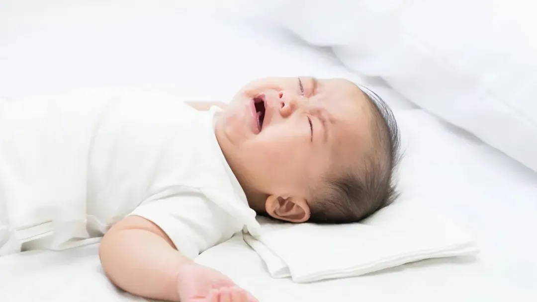 thumbnail - Trẻ sơ sinh bị tiêu chảy, xử trí sao cho hiệu quả và an toàn?
