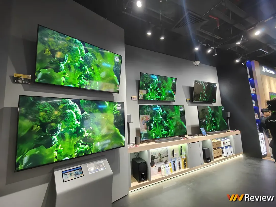 Sony vừa chính thức mở cửa hàng Sony Store đầu tiên tại Việt Nam, cơ hội trúng PS5 cho khách check-in