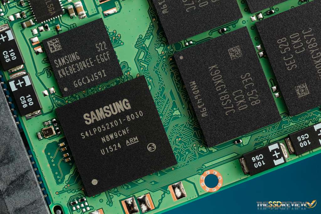 Từng khủng hoảng thiếu chip, thế giới giờ lại thừa chip đến mức Samsung, SK Hynix lỗ hàng tỷ USD