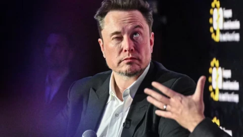 Elon Musk và SpaceX đang thực hiện một dự án bí mật cho Hoa Kỳ, Nga và Trung Quốc phản ứng