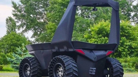 Robot tự hành in 3D hoàn toàn đầu tiên trên thế giới ra mắt, làm từ vật liệu tái chế, sẵn sàng cho các nhiệm vụ khắc nghiệt