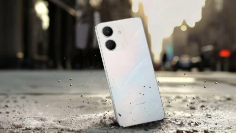 OPPO A5x ra mắt tại Việt Nam: độ bển chuẩn quân đội, kháng nước IP65, pin lớn 6.000 mAh, giá từ 3,69 triệu đồng