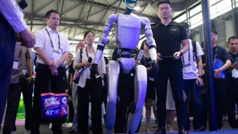 Lá cờ đầu về robot hình người của Trung Quốc đã trở thành startup tỷ đô