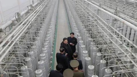 Sau Iran, Triều Tiên có phải là mục tiêu tiếp theo ? Kim Jong Un đã lên tiếng về chính sách "Phi hạt nhân hoá" của Trump