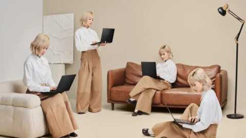 Mỏng nhẹ, pin trâu, có AI: "Combo" đang được “săn đón” khi chọn laptop mùa tựu trường 2025