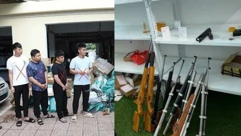 Hà Nội: Bắt giữ nhóm 9x lập "xưởng" sản xuất súng, bán online thu lợi hàng tỷ đồng