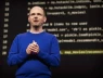 Khi nào nên dùng AI, khi nào nên code "bằng cơm"? Góc nhìn từ người đứng đầu GitHub.