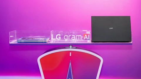 LG gram AI 2025 ra mắt tại Việt Nam: laptop màn hình lớn tới 16 inch mà vẫn mỏng nhẹ, công nghệ "Hybrid AI" độc đáo, hoạt động cả khi không có mạng
