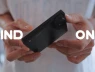 Độc lạ iKKO Mind One: Điện thoại vuông như hộp phấn, camera lật, miễn phí Internet AI