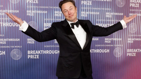 Chuyển lô chip AI mua cho Tesla sang cho X, Elon Musk đã "chán" làm xe?