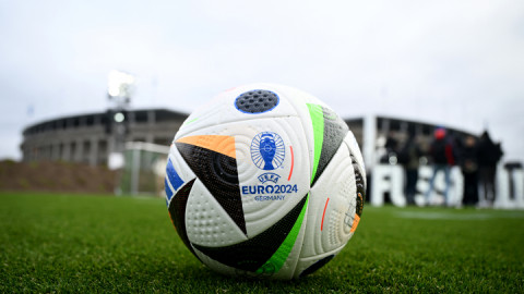 "Quả bóng hiện đại nhất thế giới", giá hơn 4 triệu đồng được dùng ở Euro 2024 có gì đặc biệt?