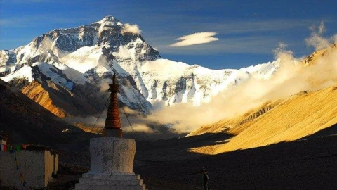 Trung Quốc xây dựng trung tâm AI trên "nóc nhà thế giới"