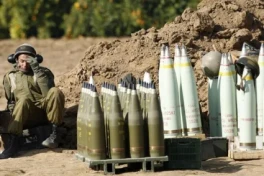 Đốt cháy kim loại: Bom phốt pho trắng được Israel sử dụng khủng khiếp đến mức nào?