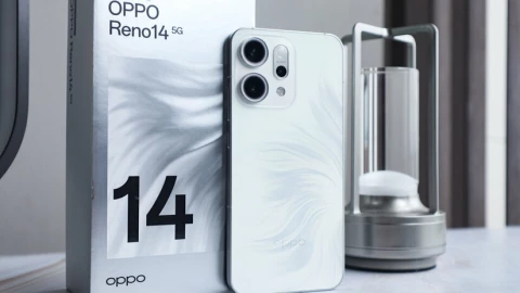Trên tay OPPO Reno14: Thiết kế đuôi cá lạ mắt, camera tele đã quay trở lại, pin tăng mạnh lên 6.000 mAh, tích hợp sâu AI tiếng Việt