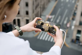 Việt Nam vừa có thêm smartphone chơi game tầm trung sáng giá: màn hình AMOLED 144Hz, sạc 90W, giá 5-6 triệu đồng