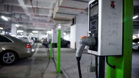 Hơn 100 hãng xe điện Trung Quốc sẽ trở thành “phân xanh” cho thị trường vào năm 2030