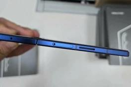 Lộ ảnh thật Galaxy Z Fold7 với thiết kế "siêu mỏng cánh" ngay trước thềm ra mắt