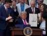 Ông Trump chính thức phê duyệt đạo luật "to và đẹp" với mức cắt giảm thuế lớn nhất trong lịch sử Hoa Kỳ