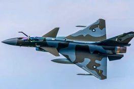 Pháp cáo buộc Trung Quốc âm thầm phá hoại uy tín chiến đấu cơ Rafale
