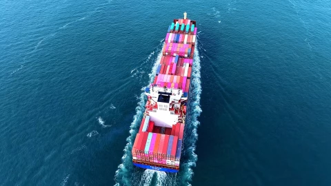 Ông Trump thực sự muốn gì khi đánh thuế với cả thế giới?