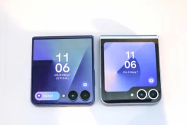 Đọ dáng Galaxy Z Flip 7 và Z Flip 6: Một năm chênh lệch, hai thế giới trải nghiệm