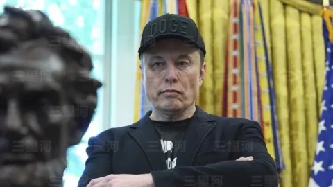Musk tuyên chiến với Trump, Tesla trở thành vật tế thần