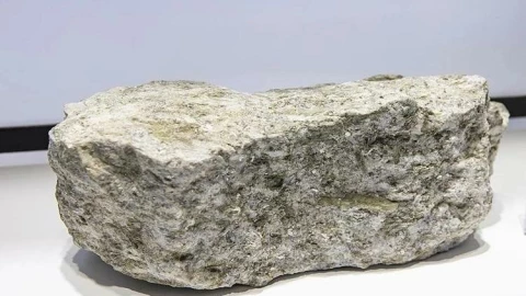 Trung Quốc phát hiện mỏ lithium khổng lồ, củng cố vị thế thống trị chuỗi cung ứng pin toàn cầu