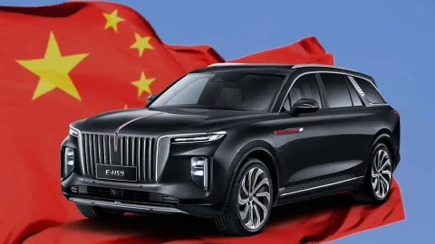 “Xe Tàu” từng là trò cười, giờ đang thống trị bảng xếp hạng an toàn