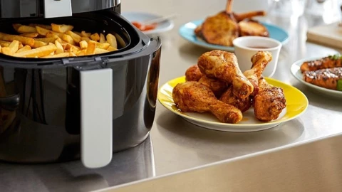 Dùng nồi chiên không dầu mà chưa biết các chất liệu "đại kị" không được dùng chung này thì sớm rước bệnh vào người