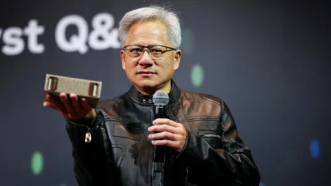 Nvidia được bật đèn xanh xuất khẩu chip AI H20 sang Trung Quốc