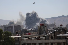Israel không kích Damascus giữa căng thẳng bùng phát với Syria và cộng đồng Druze