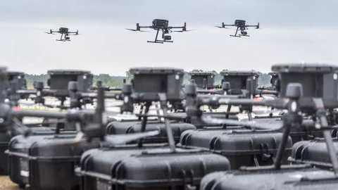 Nhiều nhà sản xuất pin drone Trung Quốc giàu lên nhờ cuộc chiến Nga-Ukraine