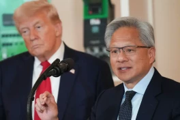 Cuộc chiến ảnh hưởng chính trị ở Nhà Trắng: Jensen Huang vượt mặt Elon Musk và Tim Cook